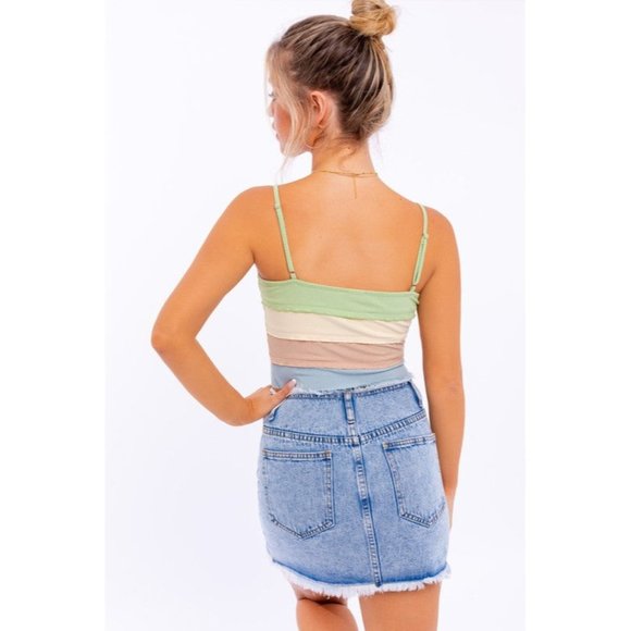 LE LIS LETTUCE HEM DETAIL SPAGHETTI TOP MILTICOLOR COLORBLOCK - Picture 4 of 10